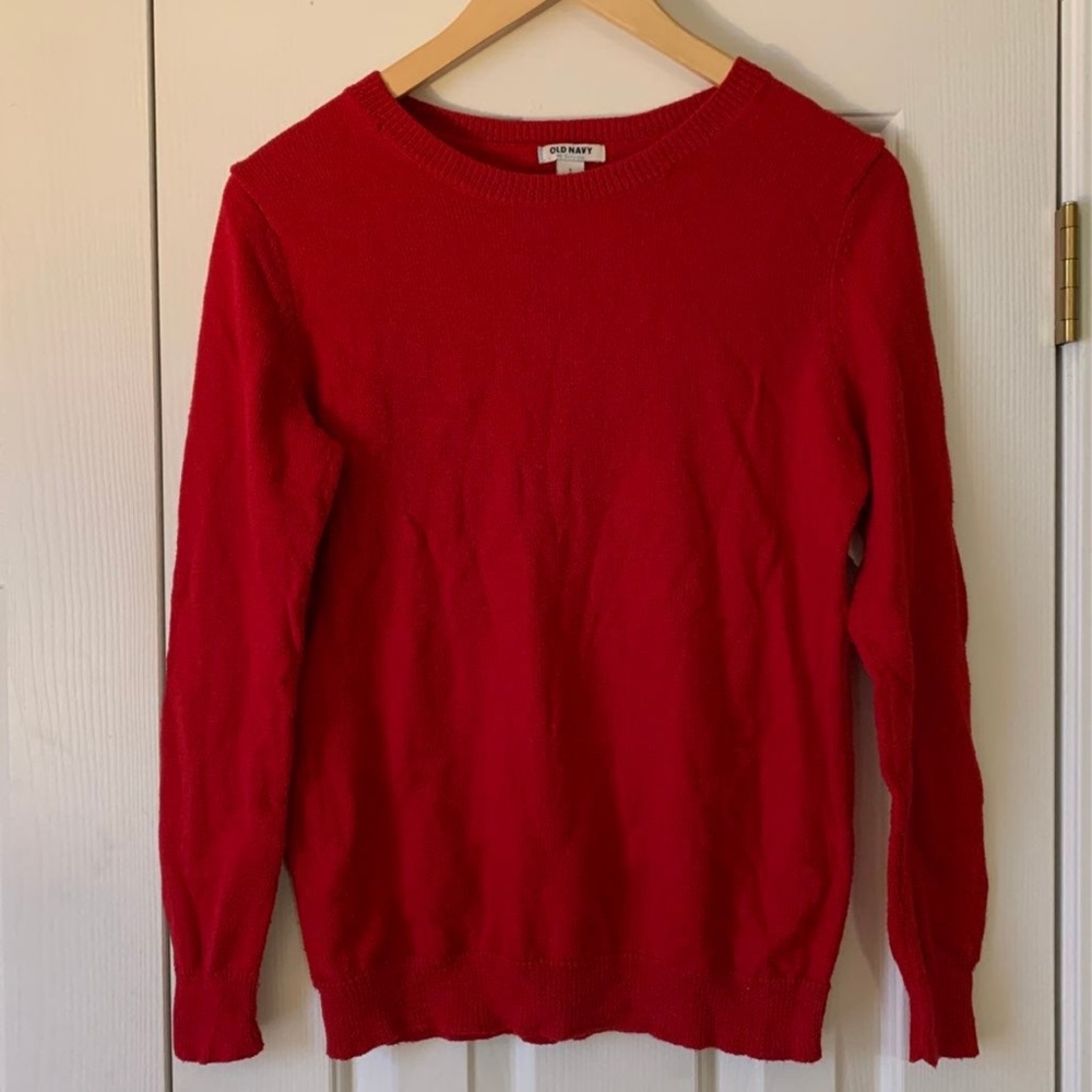 Red Crew neck knit long sleeve sweater